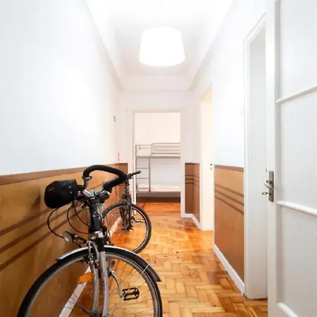 Fully Furnished Just 20 Meters From Anjos Metro Station - 4 Casa de hóspedes *